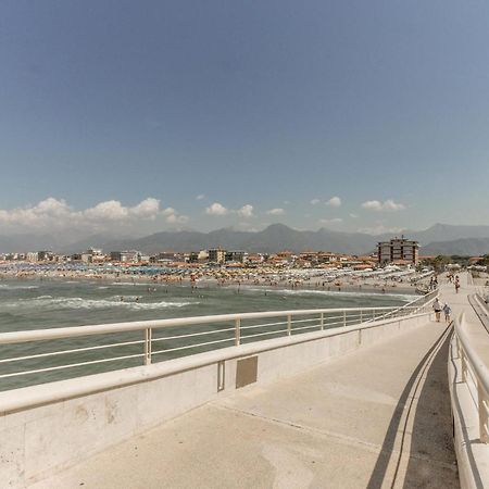 Ferienwohnung Sul Mare Lido di Camaiore Exterior foto
