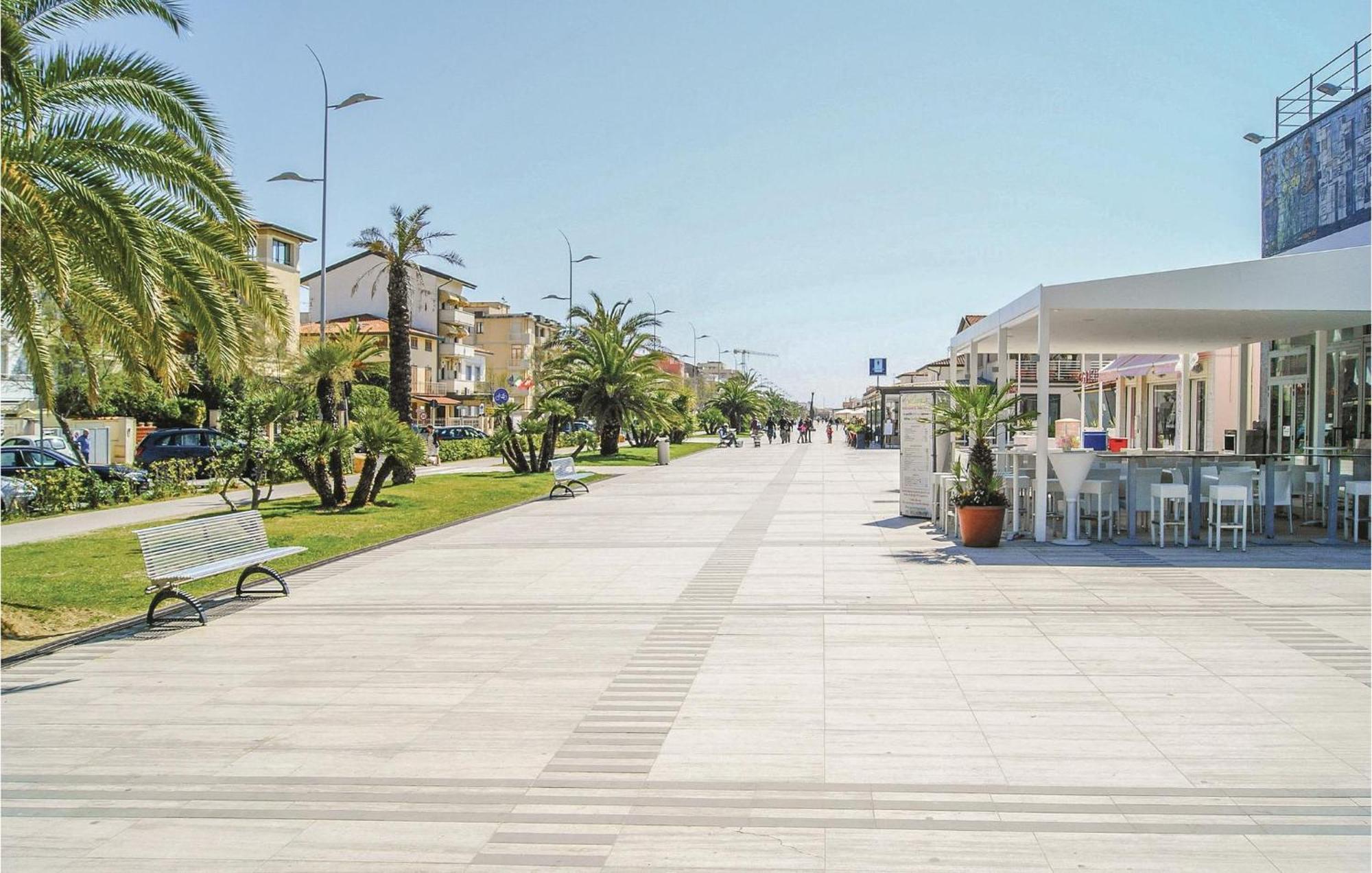 Ferienwohnung Sul Mare Lido di Camaiore Exterior foto